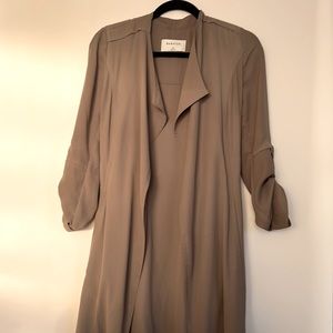 Aritzia Babaton Kahlo robe in taupe